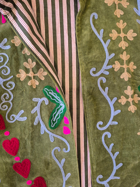 Velvet Peacock
